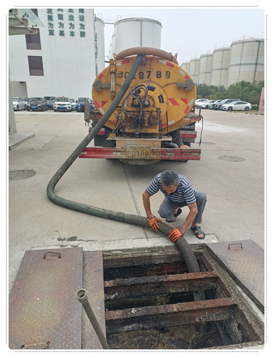 尉犁隔油池清掏