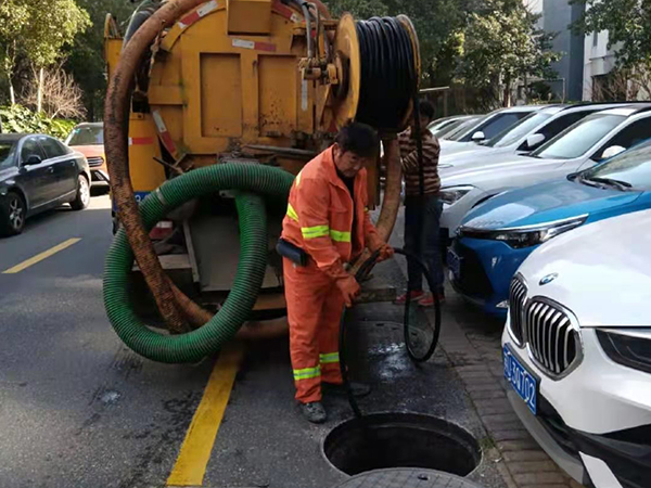 尉犁排污管道清淤